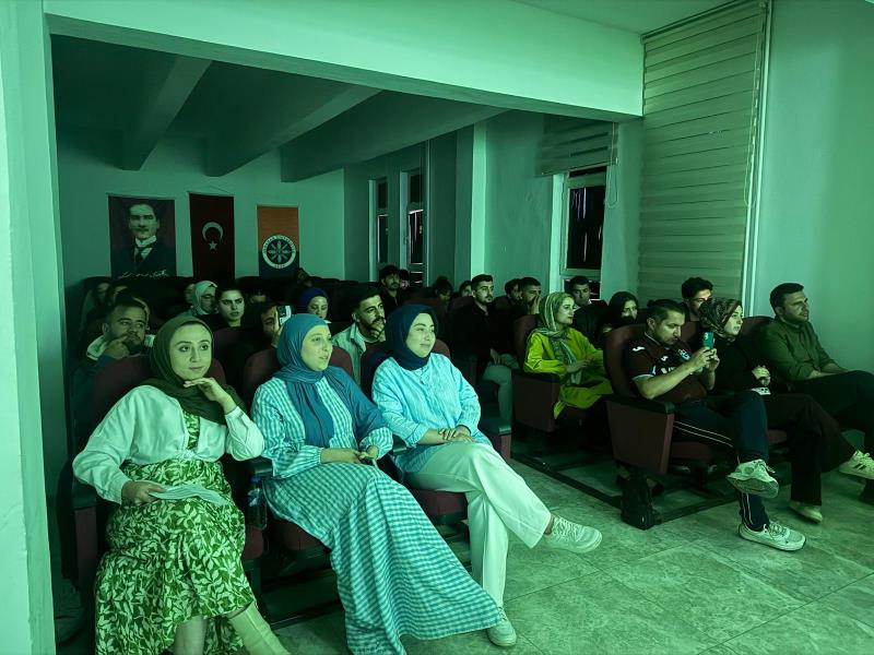 Evde Hasta Bakımı Programı Öğrencilerimizden "Sanat Gecesi" Etkinliği