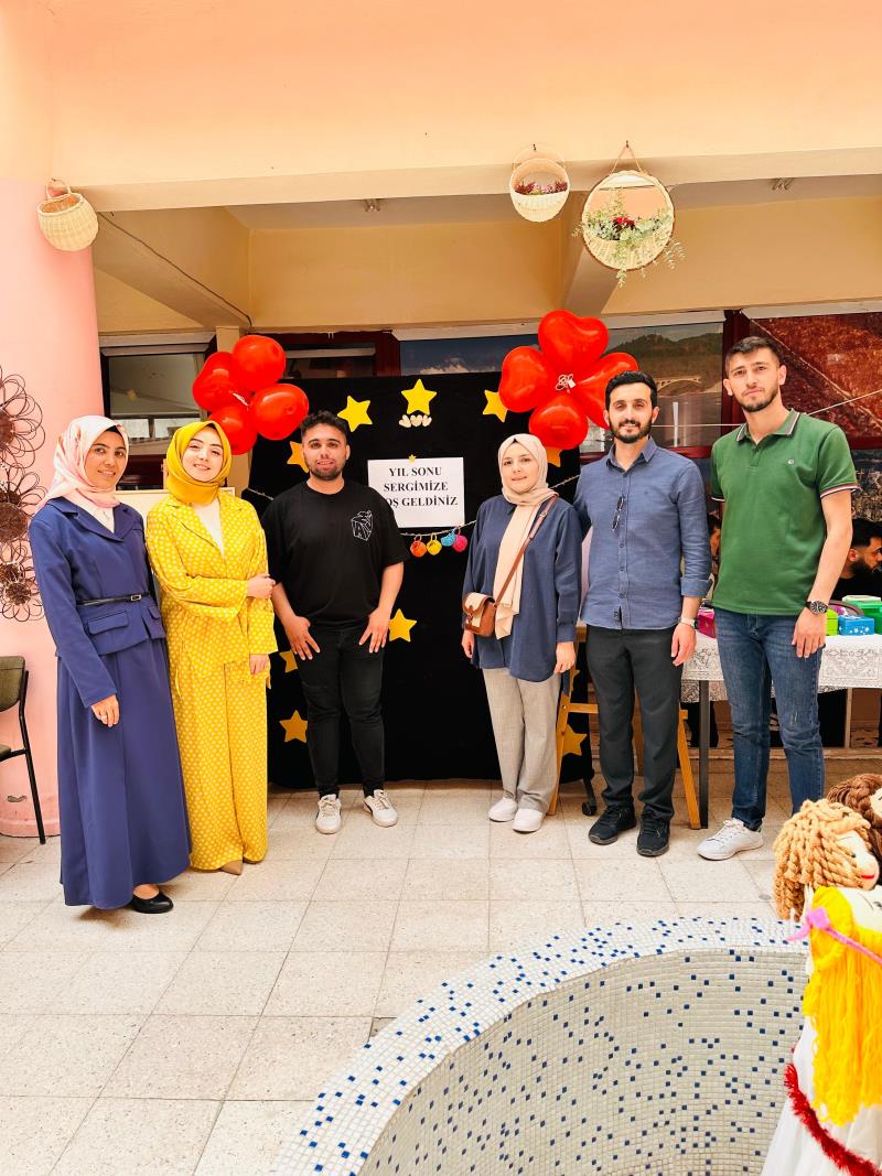 Öğrencilerimiz Ürettikleri Ürünleri Sergilediler