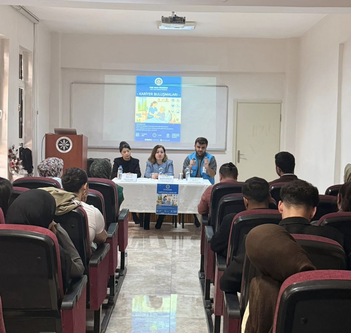 Posof MYO'da "Kariyer Buluşmaları: Evde Hasta Bakımı"